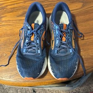 Men’s 12.5 Brooks glycerin 20 used condition.